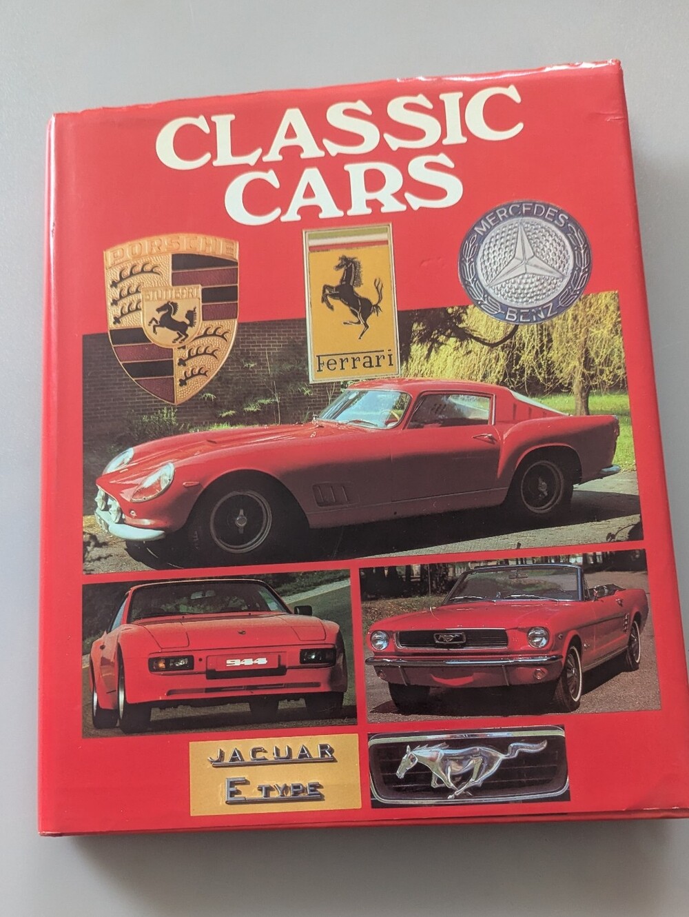 Vintage 'CLASSIC CARS" By Roger Hicks and Sara Cooper. Hardcover Book. 1987.